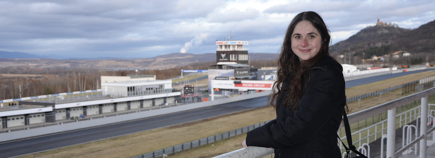 Test: skid school in Most through the eyes of a woman driver