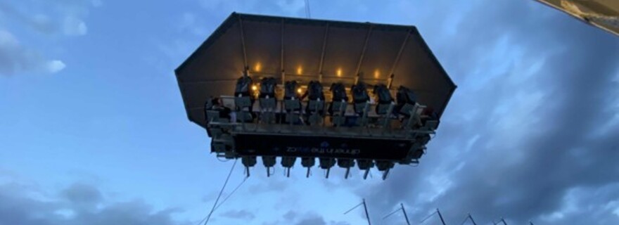Dinner in the Sky Praha: Vyzkoušeli jsme večeři 50 metrů nad zemí
