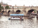 Beerboat: Pivní plavba šlapadlem na Vltavě 