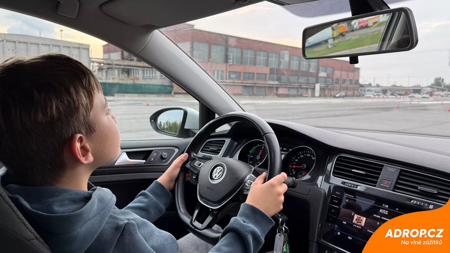 Autoškola pro děti a mladé řidiče od 5 let
