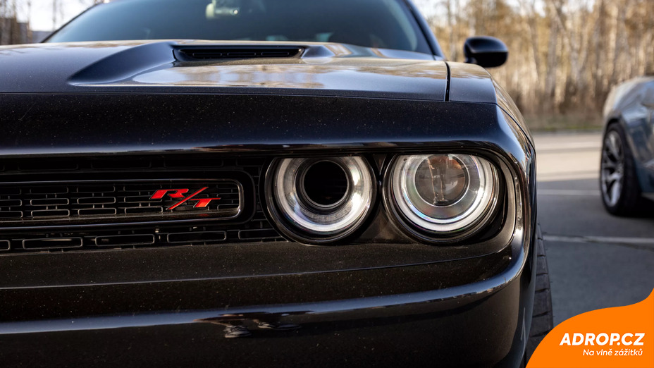 Jízda v Dodge Challenger R/T 5.7 V8