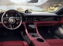 Jízda Porsche Taycan Cross Turismo 4s na polygonu v Hradci Králové