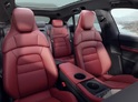 Jízda Porsche Taycan Cross Turismo 4s na polygonu v Hradci Králové