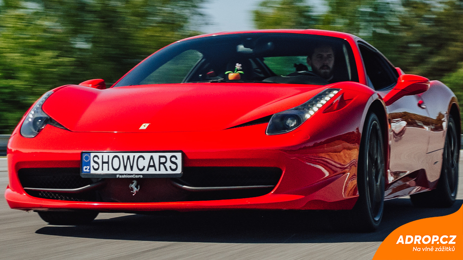 Jízda v supersportu Ferrari 458 na Masarykově okruhu