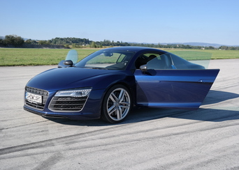Mit dem Audi R8 auf der Rennstrecke von Most