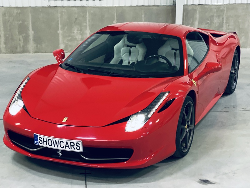 Zážitek - Jízda ve Ferrari 458 Italia na okruhu Autodrom Most Co dělat v Ústeckém kraji? Vyrazte za zážitky