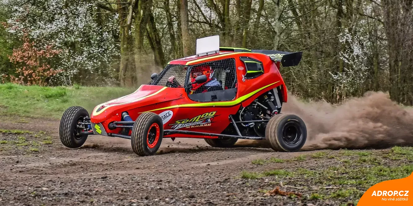 Adrenaline ride in a buggy on the racing circuit from 86 EUR | Adrop.cz