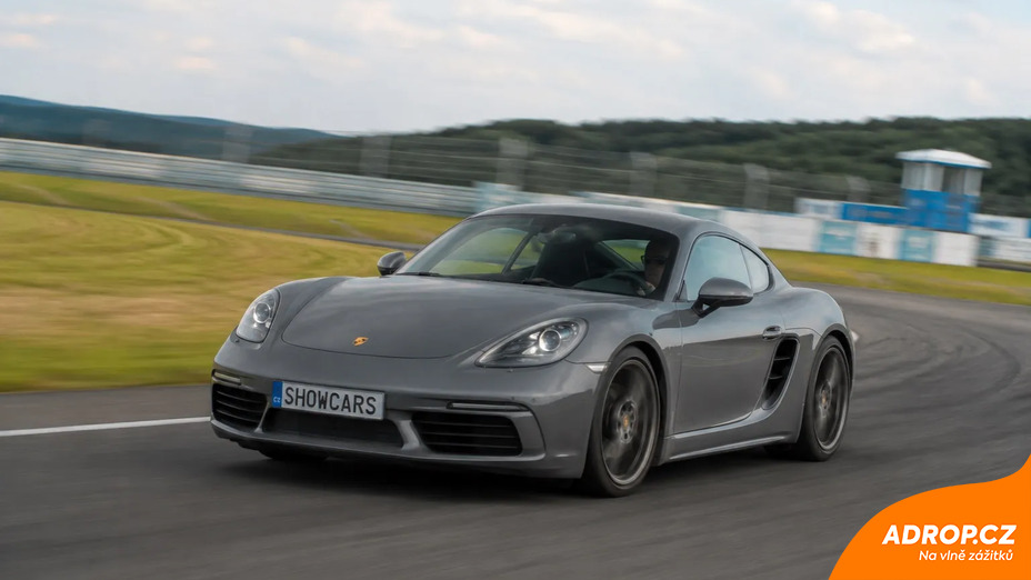 Jízda v Porsche 718 Cayman na polygonu Most