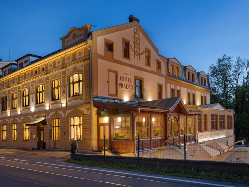 Wellness pobyt na 2 noci s polopenzí, Zlaté Hory