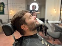 Úprava vousů a vlasů v Barber Shopu