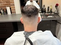 Úprava vousů a vlasů v Barber Shopu