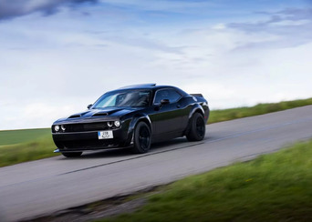 Wynajem Dodge Challenger