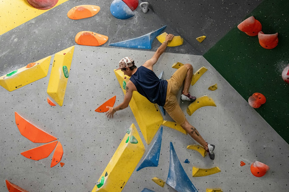 bouldering
