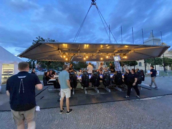 dinner in the sky v Praze