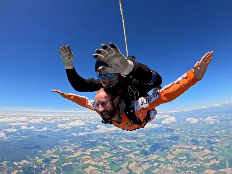 tandemový seskok padákem