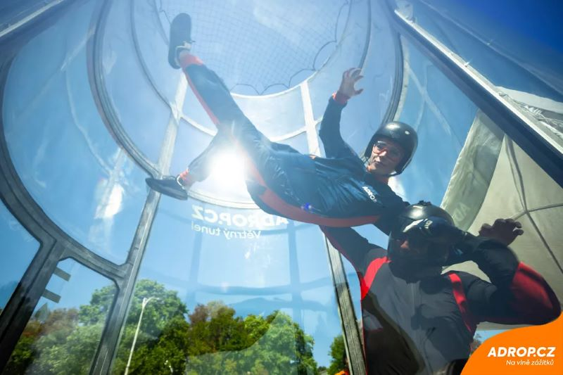 Tandemový seskok, bungee jumping, 60 minut v hororu nebo noc v zoo: Co pro vás znamená bláznivý zážitek? Tandemový seskok, bungee jumping, 60 minut v hororu nebo noc v zoo: Co pro vás znamená bláznivý zážitek?