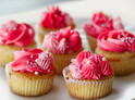 Kurz pečenia farebných cupcakes pre deti