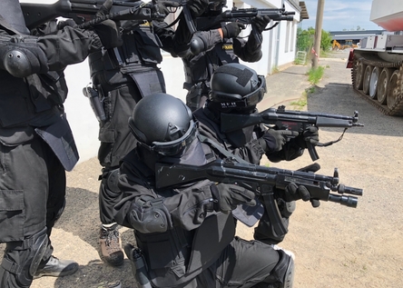 SWAT - jednotka rýchleho nasadenia  