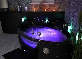 Ubytovanie vo wellness apartmáne Elarys, Nezdenice