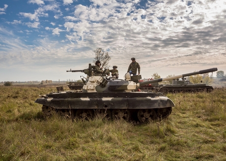 Riadenie obrneného bojového tanku T-55  