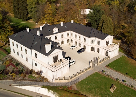 Dámska jazda pre 2–4 osoby na Zámku Wichterle