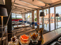 Aperitivo v Skybare: 3× snack a Champagne pre dvoch