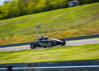 Super rýchla jazda na vozidle Ariel Atom na Slovakia Ringu