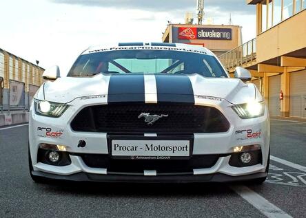 Jazda na Ford Mustang na Slovakia Ring