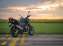 Spolujazda na motorke na letisku